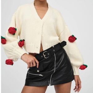 NWOT For Love & Lemons Ellie Rose Bud
Red cardigan